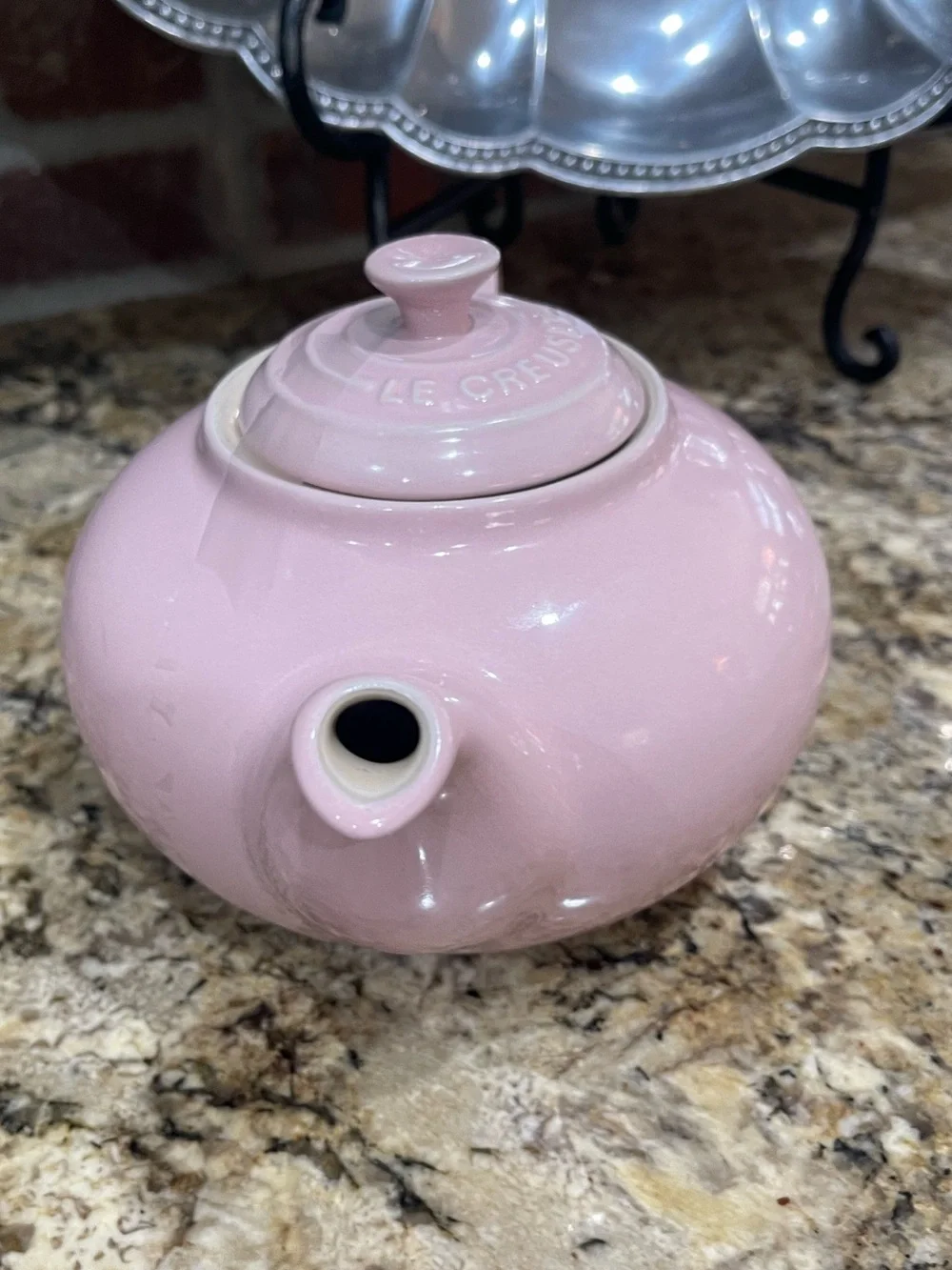 Le Creuset Second Choix Collection 1.3L stoneware teapot - CHIFFON PINK - NEW!